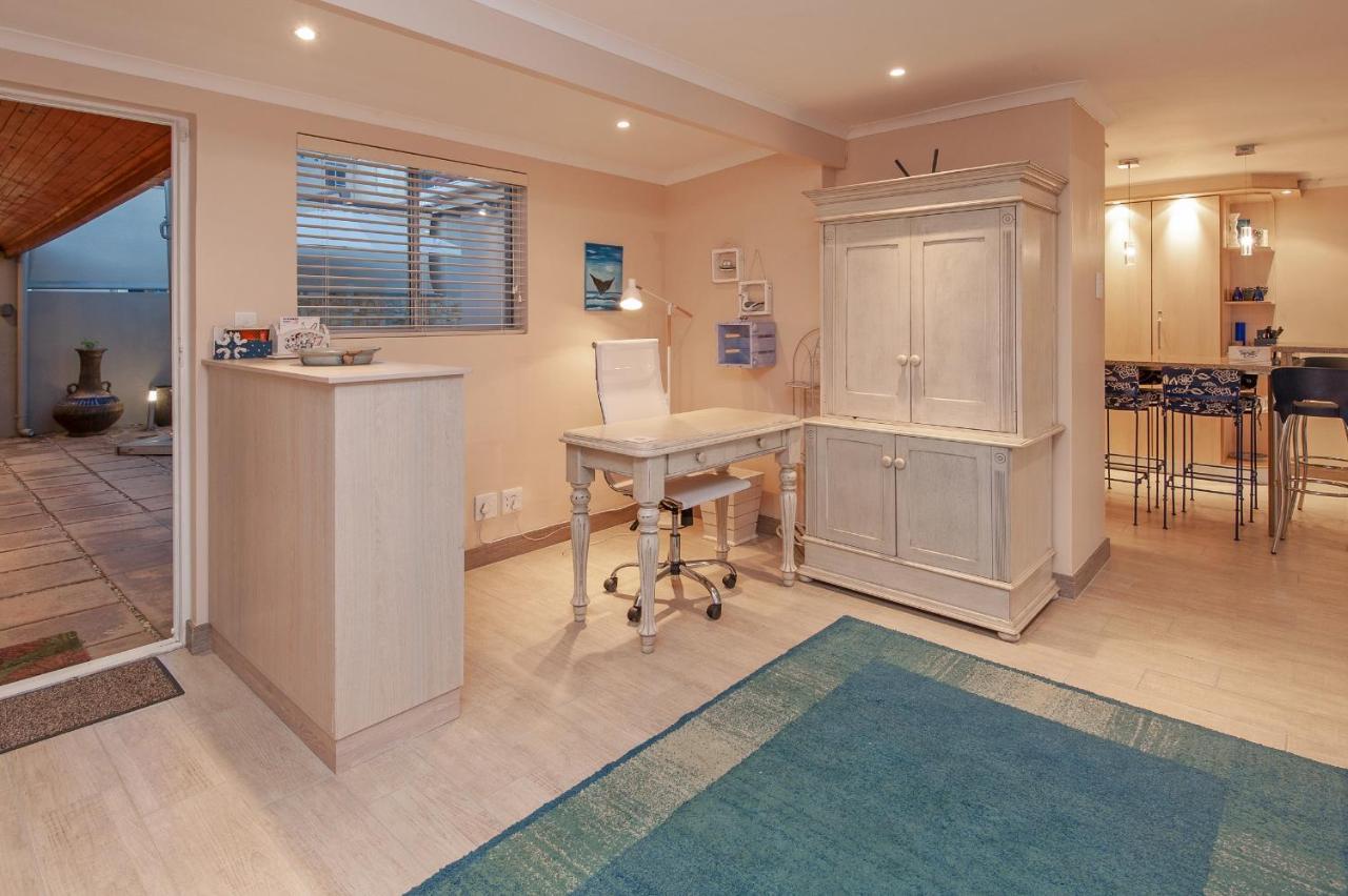 Hermanus Haven, Entire Home, On The Sea, Private Pool, Secure מראה חיצוני תמונה